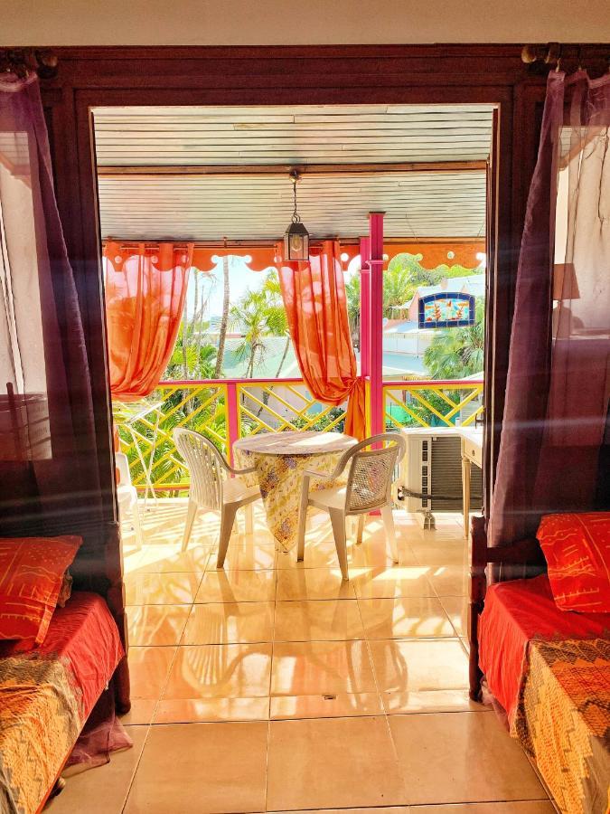 Appartement Duplex Climatise Avec Wi-Fi - Plage Pointe Marin A Pieds, Recemment Renove Sainte-Anne Ngoại thất bức ảnh